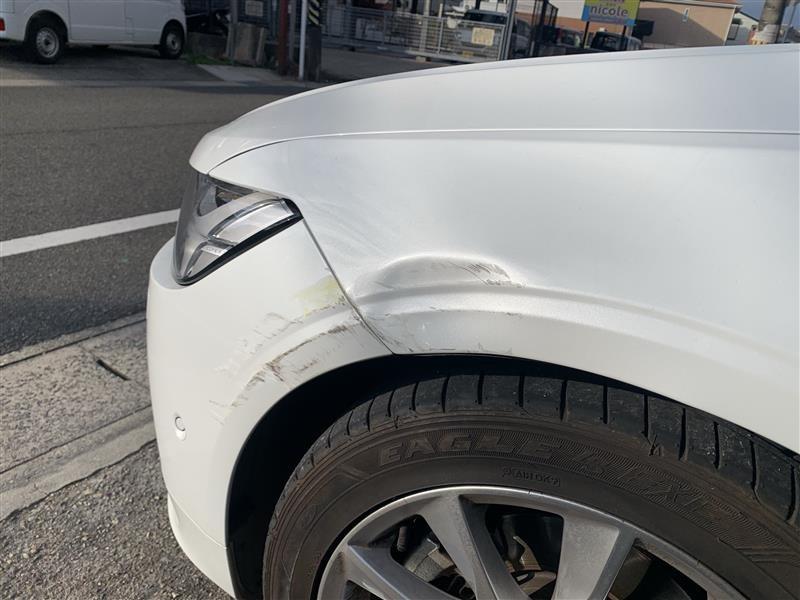  ボルボ　Ｖ９０ へこみ修理前