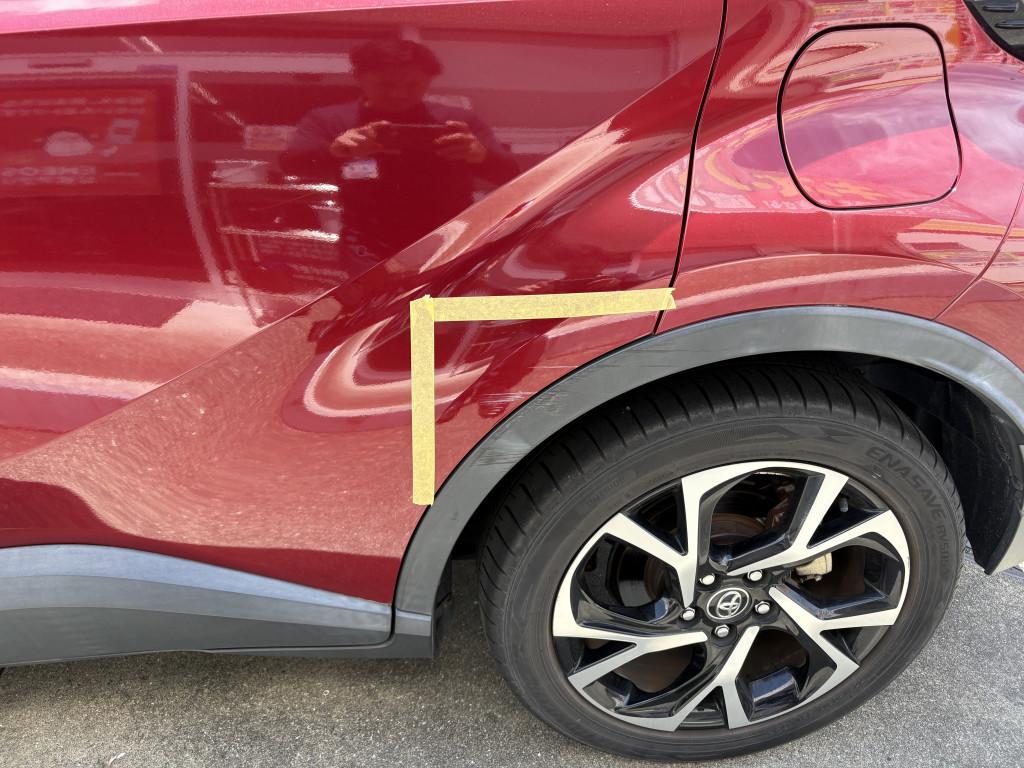  Ｃ－ＨＲ 線キズ修理前