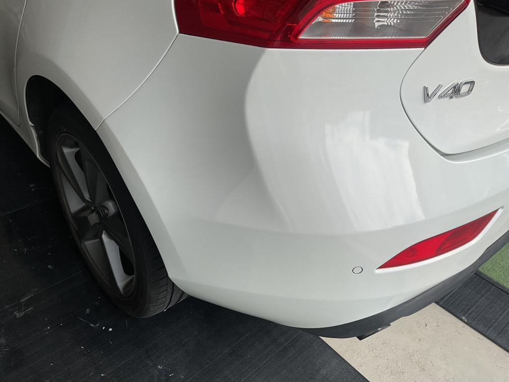  ボルボ　Ｖ４０ へこみ修理後