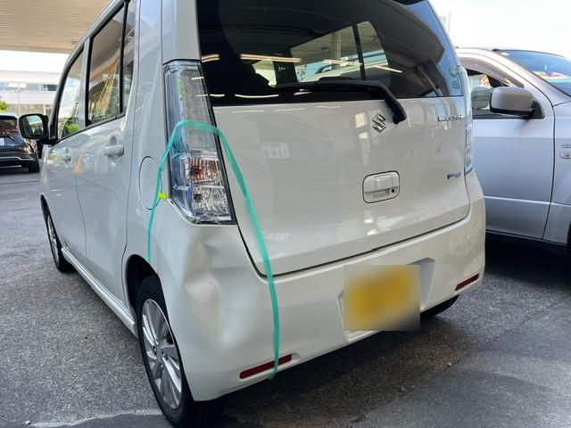 スズキ ワゴンＲ バンパー へこみ