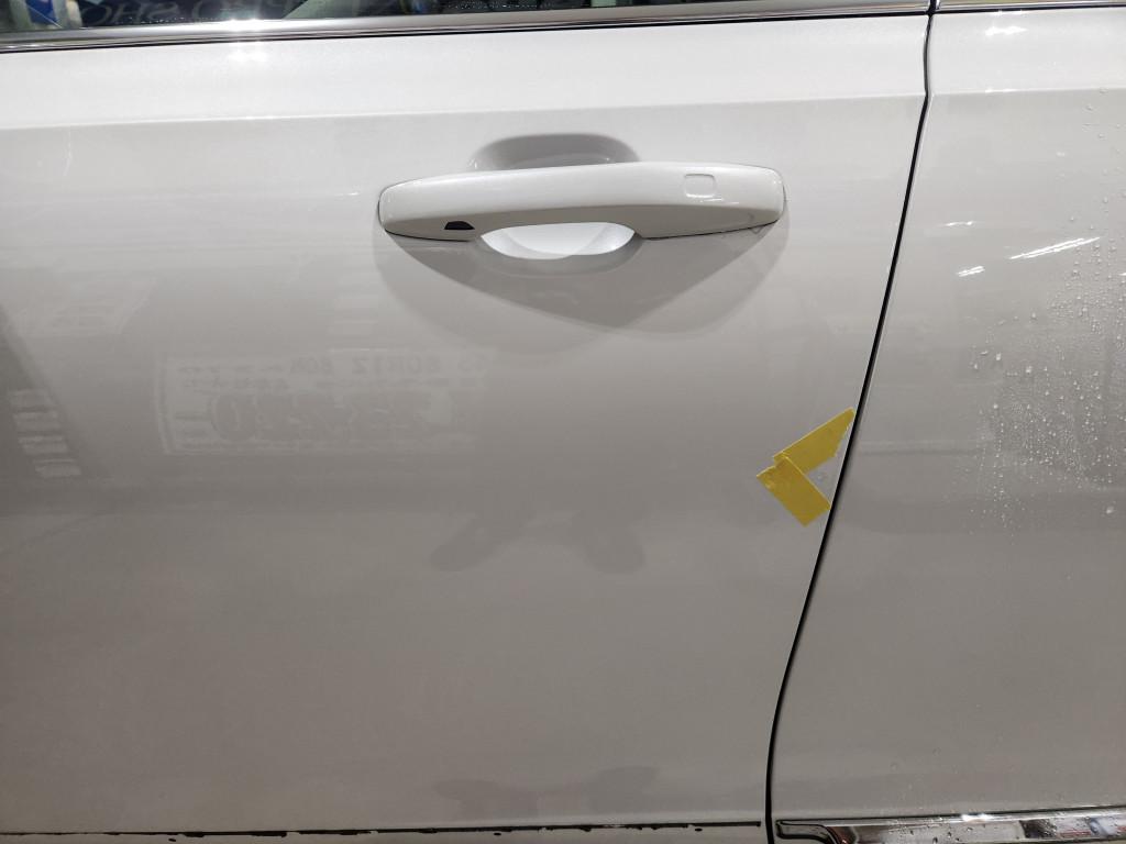  ボルボ　Ｖ９０ へこみ修理前