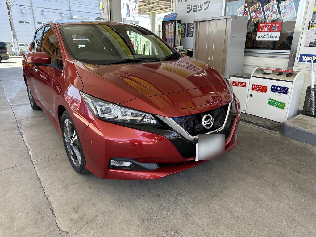 日産 リーフ フェンダー 線キズ