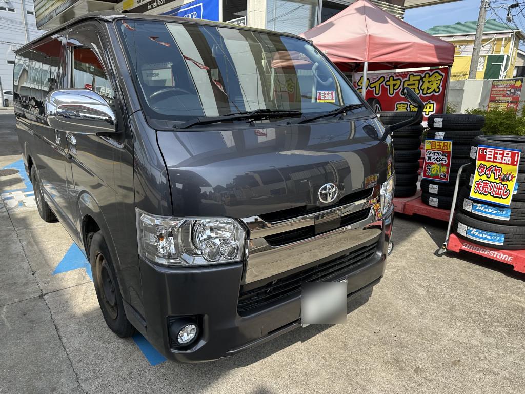 トヨタ ハイエースバン ドア へこみ