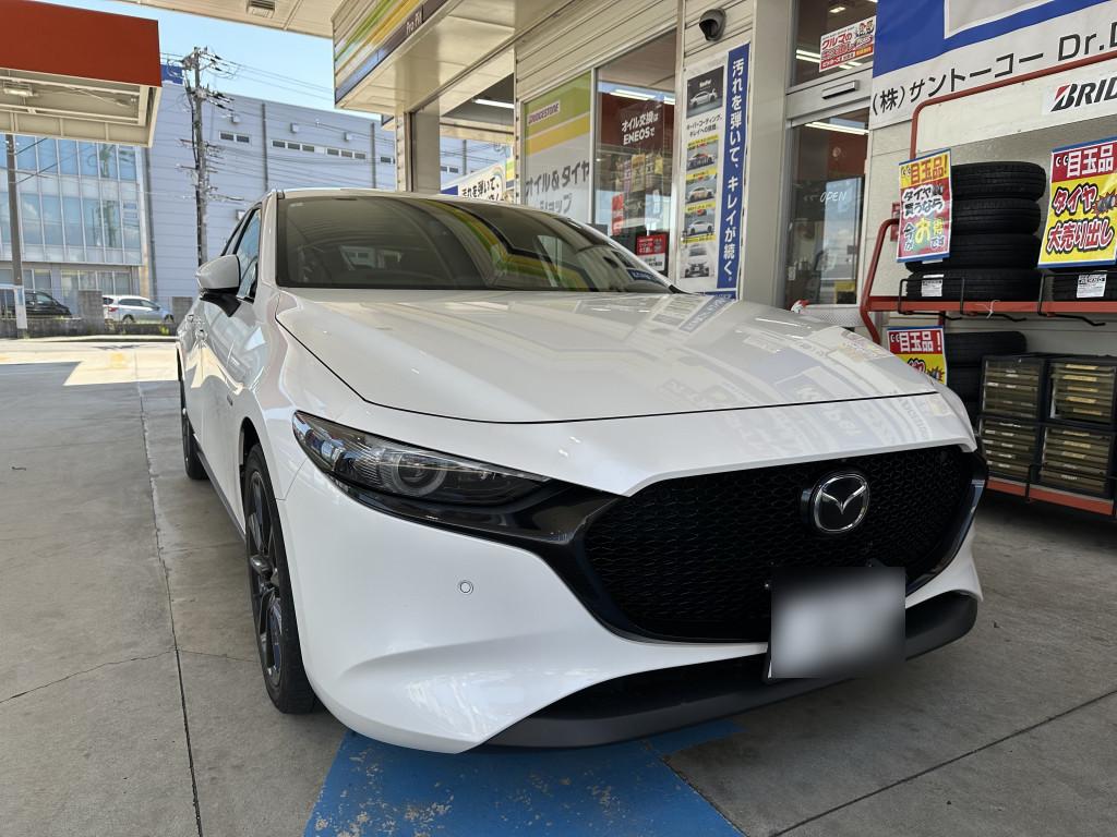 マツダ ＭＡＺＤＡ３　セダン ドア へこみ