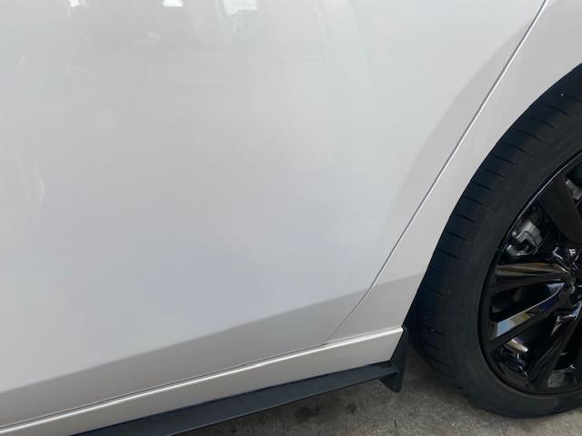  ＭＡＺＤＡ３　セダン へこみ修理後