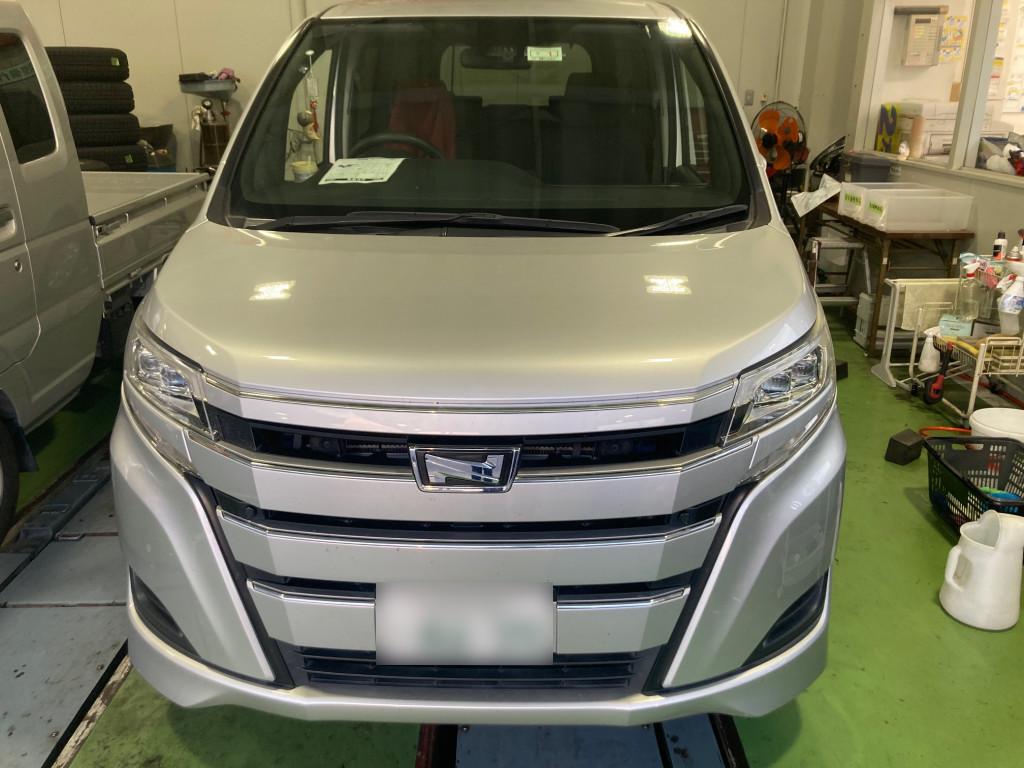 トヨタ ノア ドア へこみ