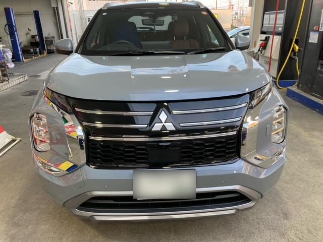三菱 アウトランダーＰＨＥＶ ドア へこみ