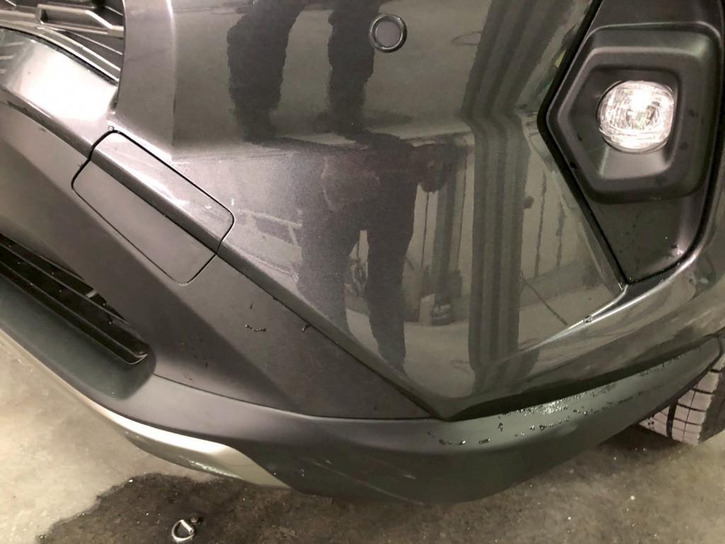  ＲＡＶ４ 線キズ修理後