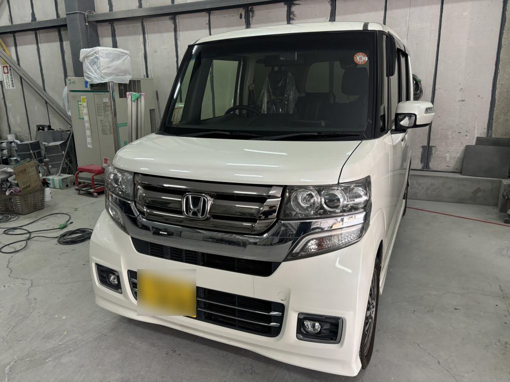 ホンダ Ｎ　ＢＯＸ ドア へこみ