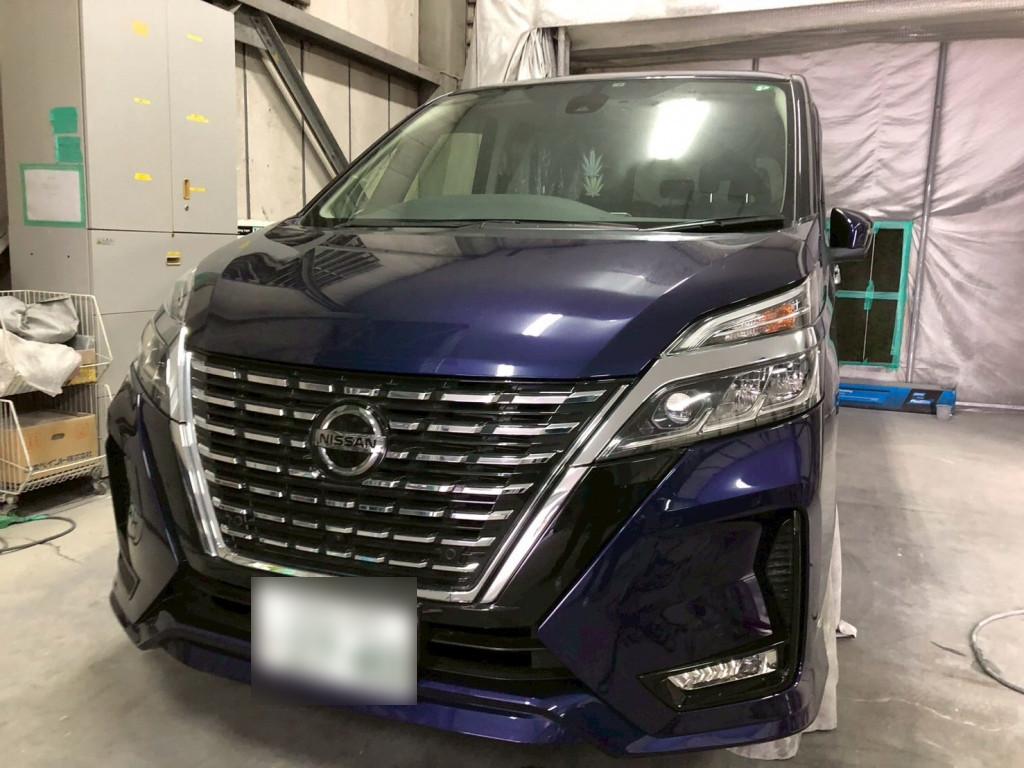 日産 セレナ バンパー へこみ