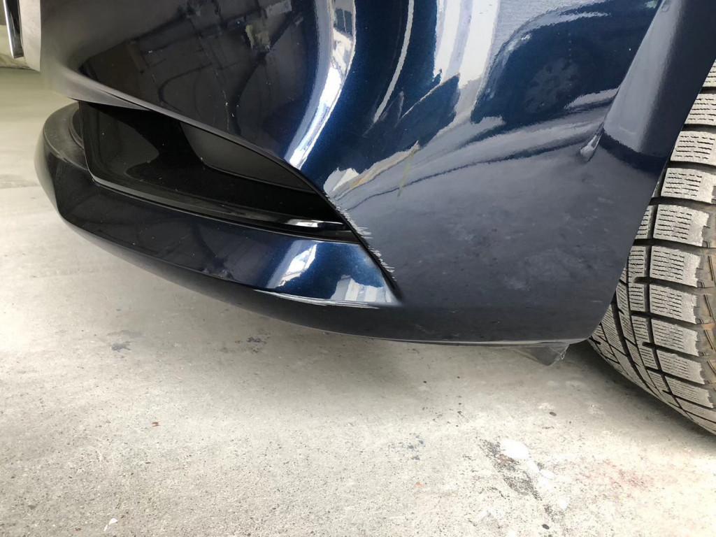  ＭＡＺＤＡ３　セダン エグレ修理前