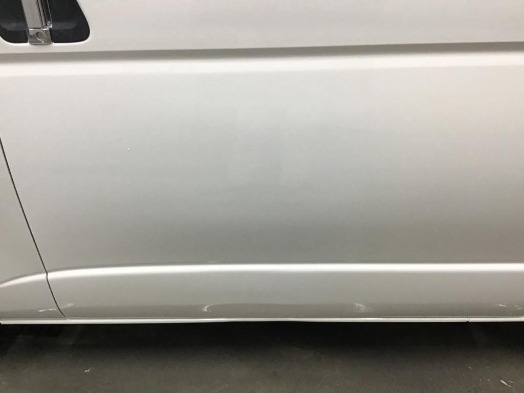  ハイエースバン へこみ修理後