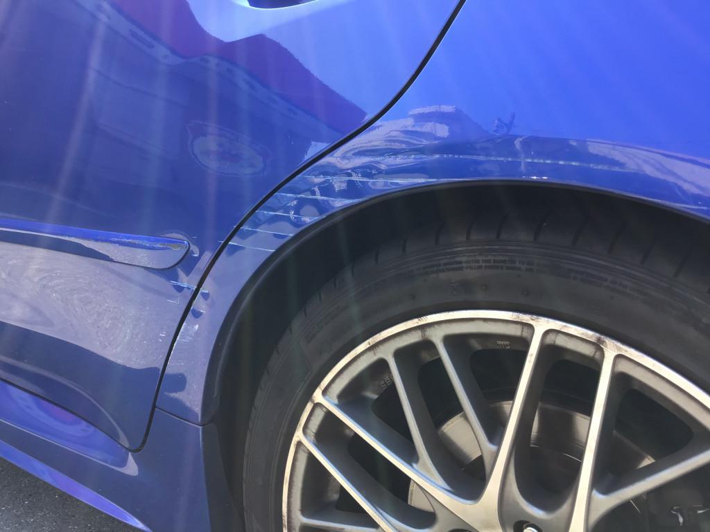  ＷＲＸ　Ｓ４ へこみ修理前
