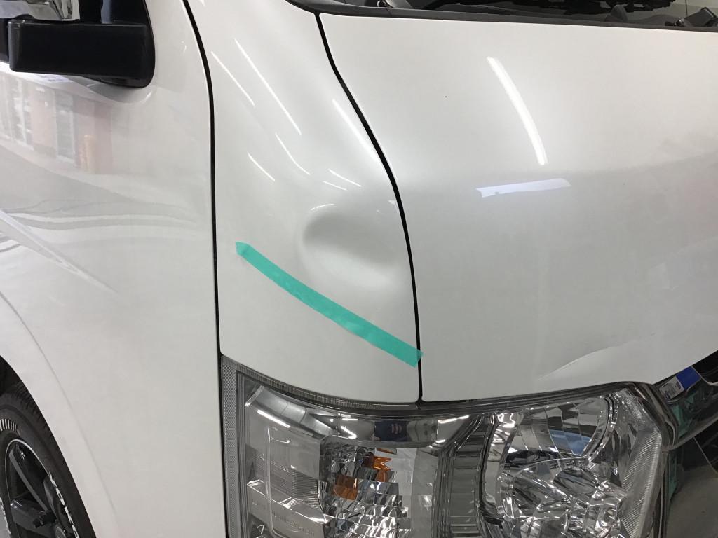 ハイエースバン へこみ修理前