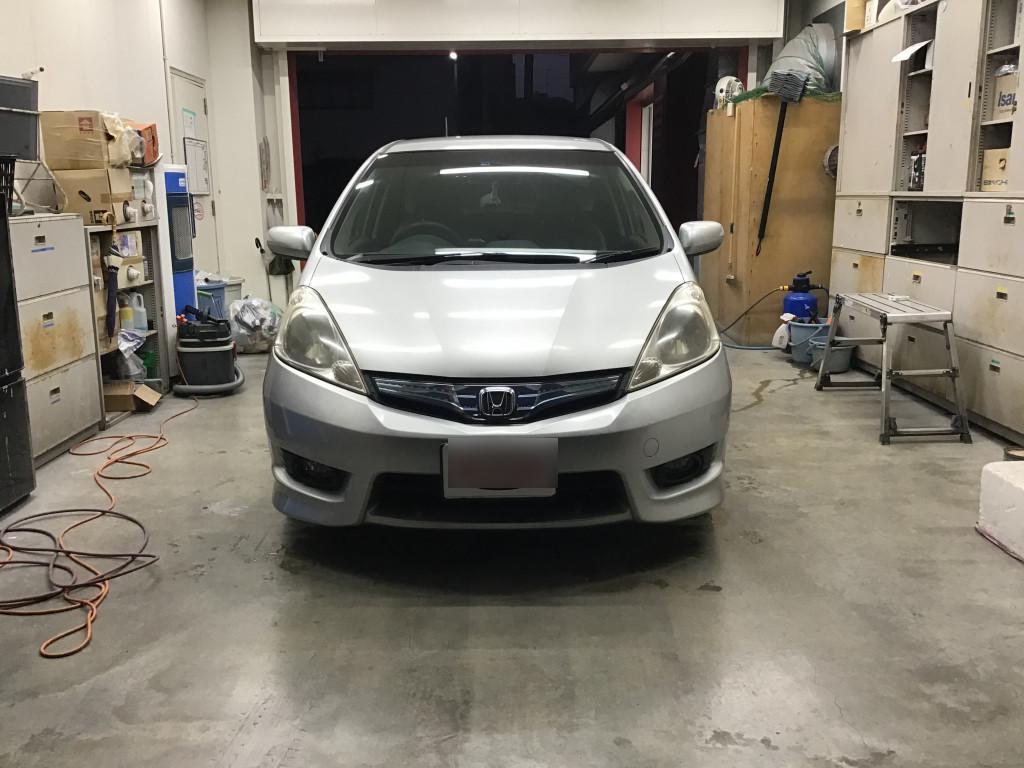 ホンダ フィット　シャトル ハッチバック へこみ