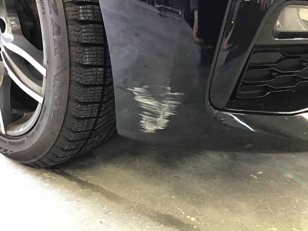  ＢＭＷ　３シリーズ エグレ修理前
