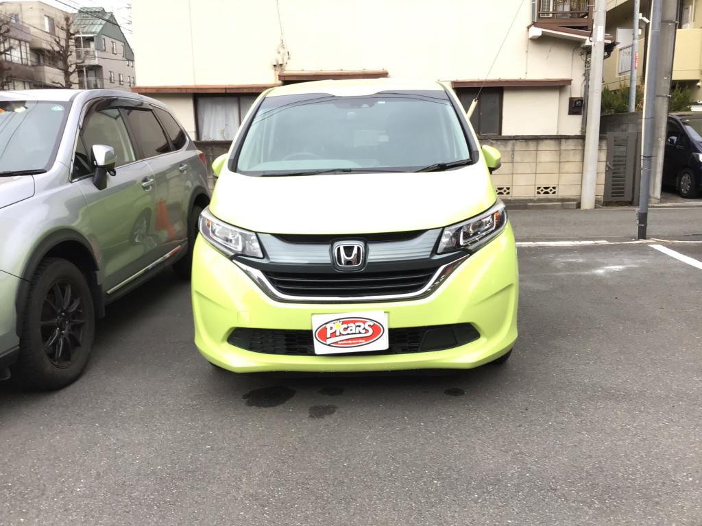 ホンダ フリード フェンダー へこみ