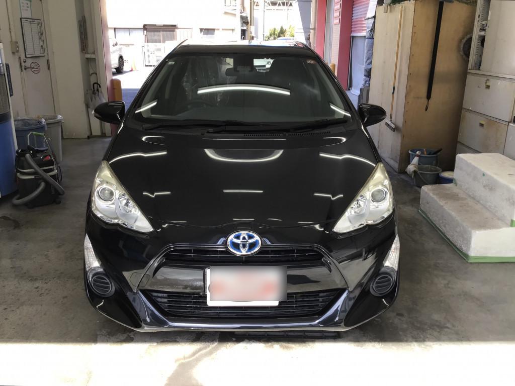 トヨタ アクア バンパー へこみ