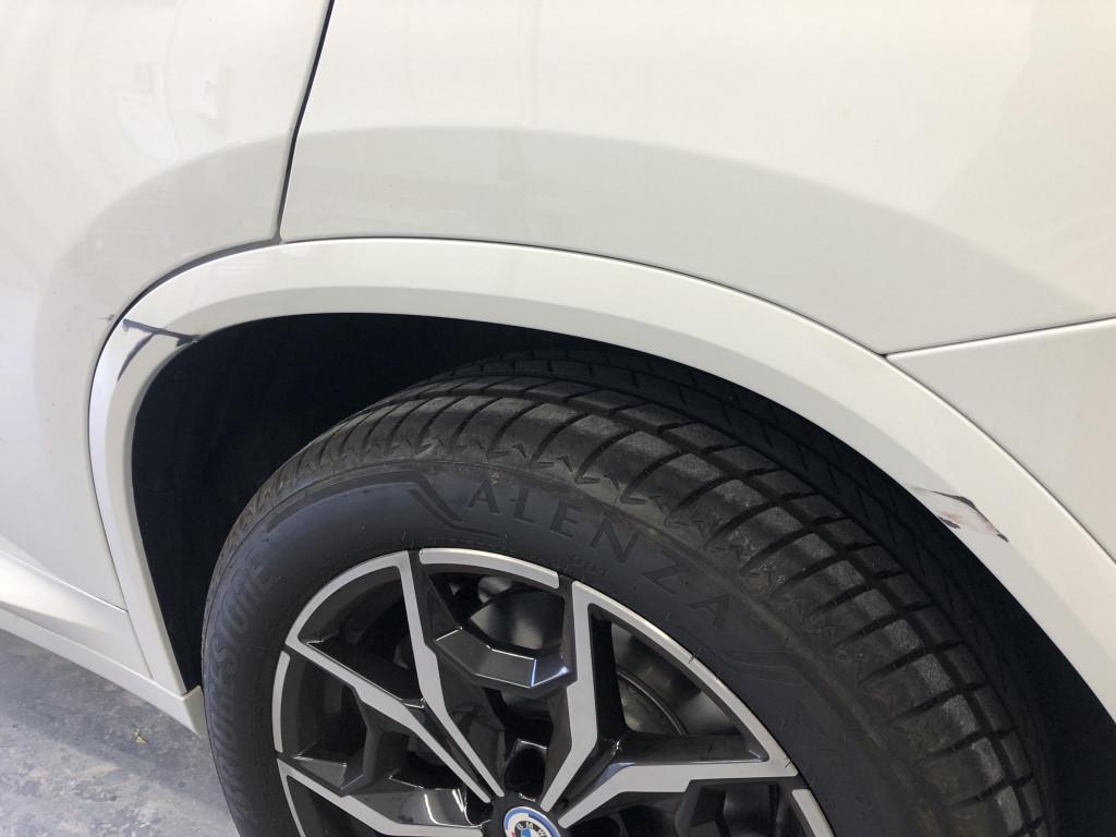  ＢＭＷ　Ｘ４ エグレ修理前