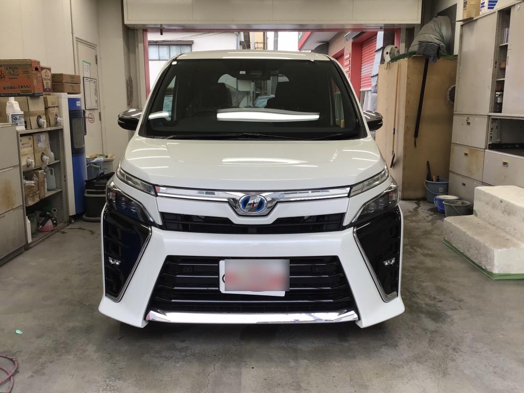 トヨタ ヴォクシー バンパー エグレ