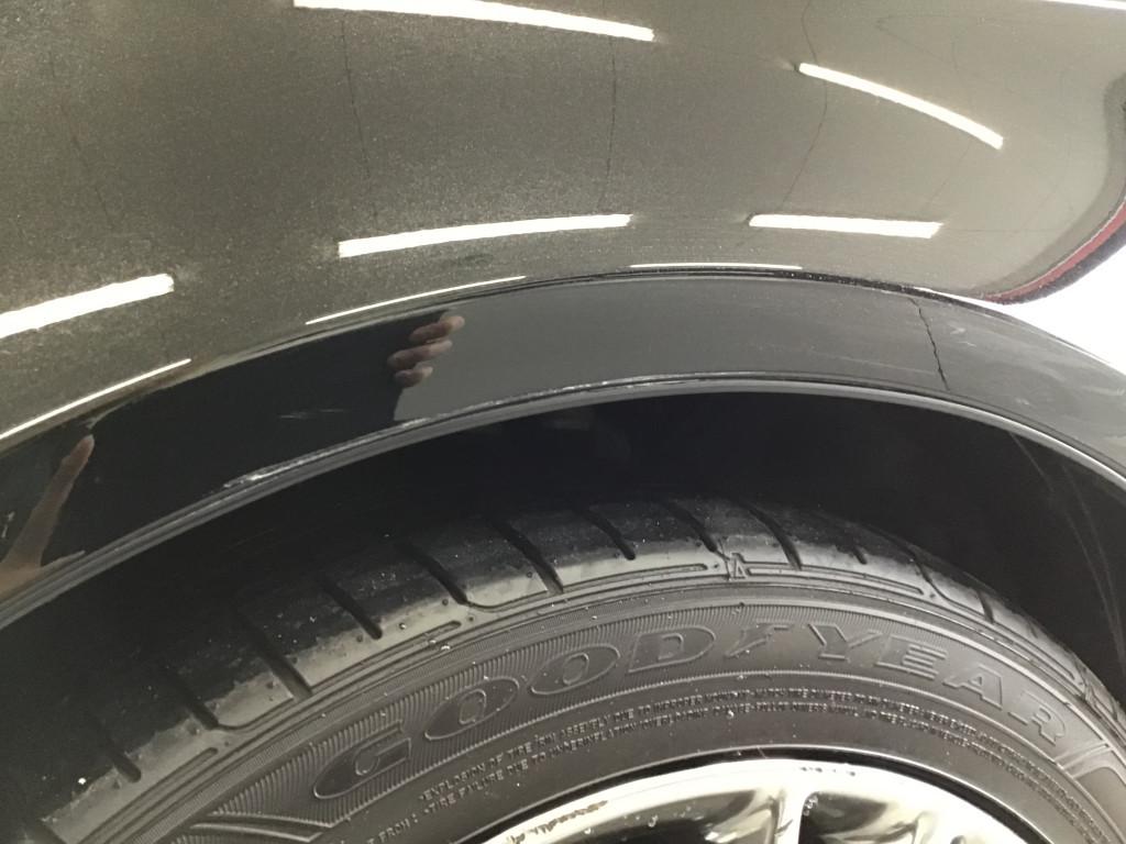  レクサス　ＬＳ４６０ 線キズ修理前