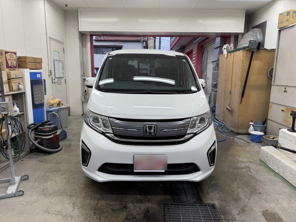 ホンダ ステップワゴン バンパー へこみ