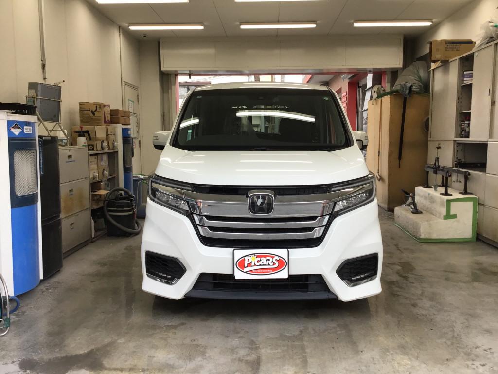 ホンダ ステップワゴン バンパー へこみ