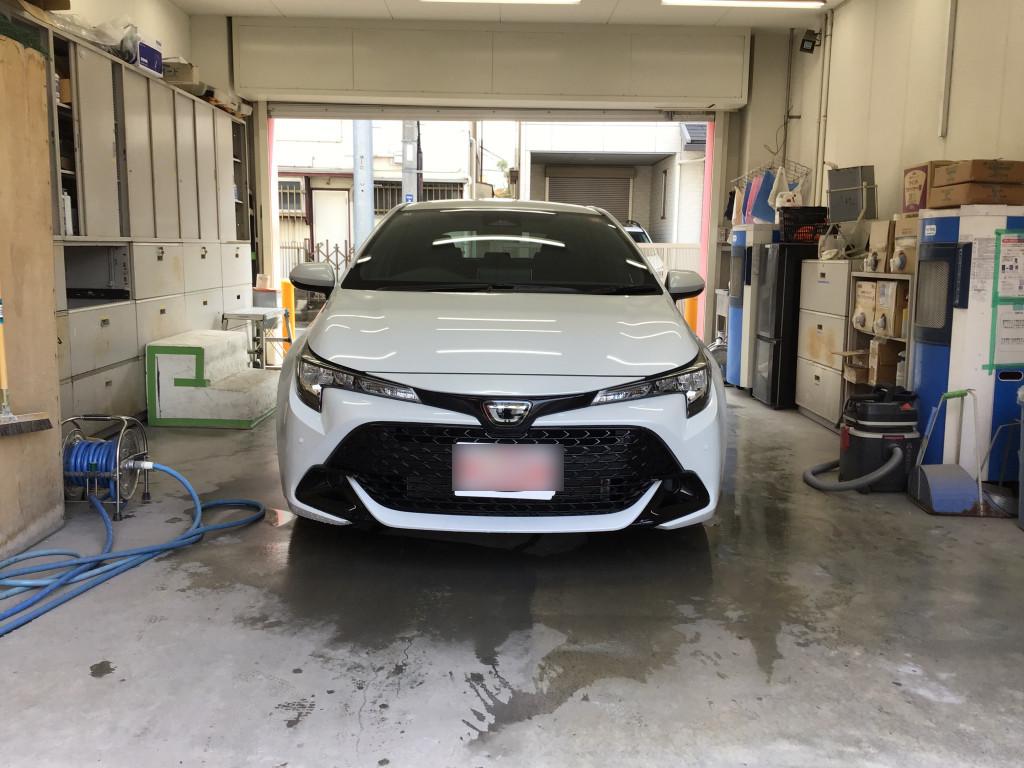 トヨタ カローラスポーツ バンパー エグレ