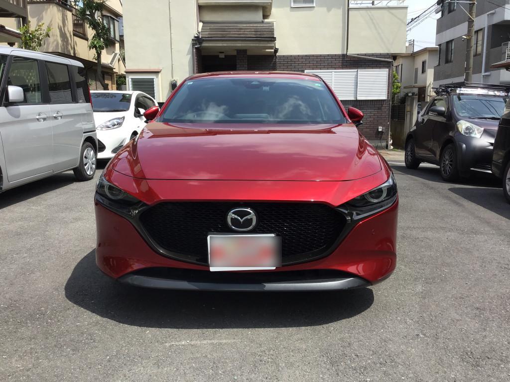 マツダ ＭＡＺＤＡ３　ファストバック ドア へこみ