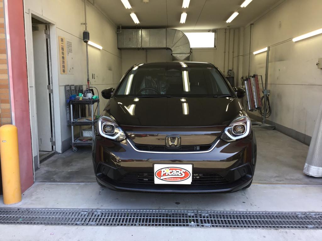 ホンダ フィット バンパー 線キズ