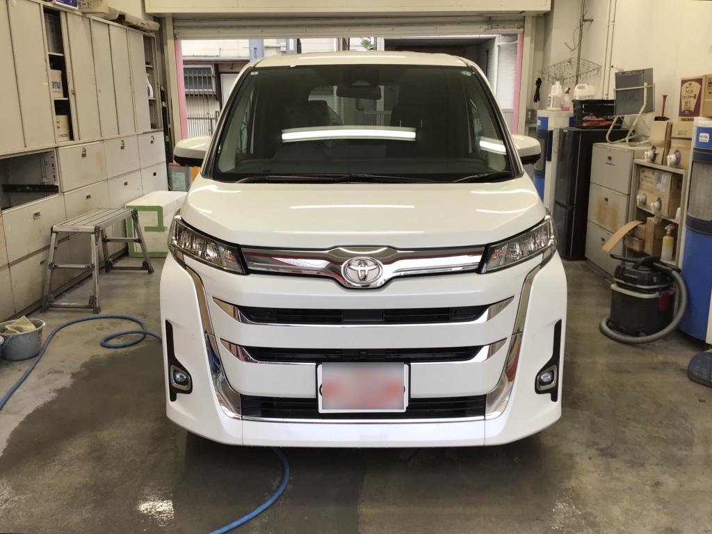 トヨタ ノア バンパー エグレ