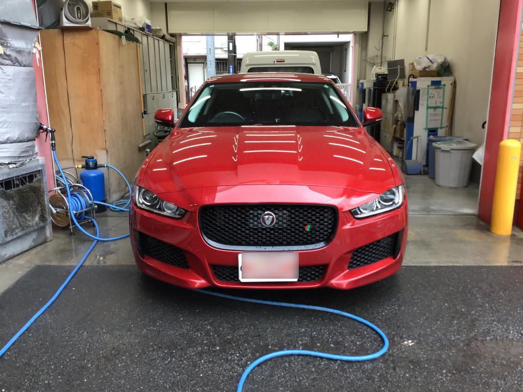ジャガー ジャガー　ＸＥシリーズ フェンダー へこみ