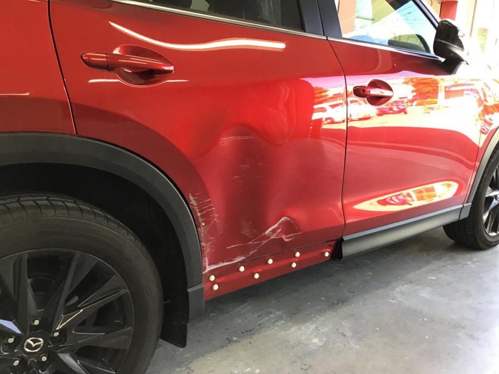  ＣＸ－５ へこみ修理前