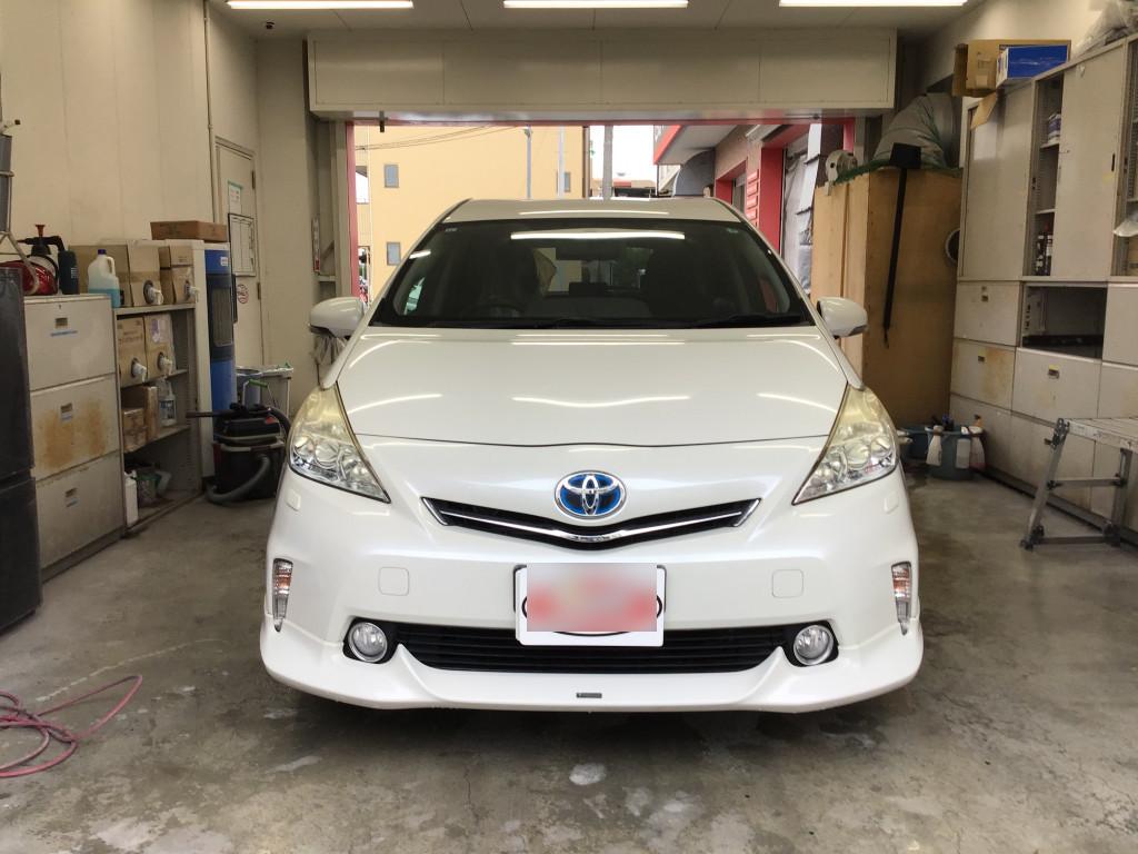 トヨタ プリウス　アルファ フェンダー へこみ