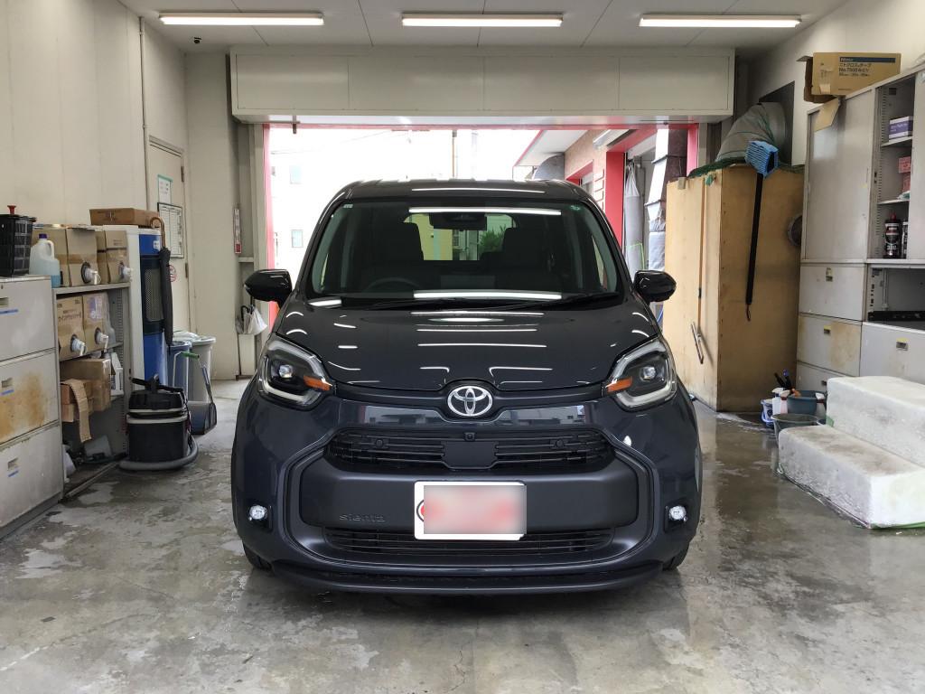 トヨタ シエンタ ドア へこみ