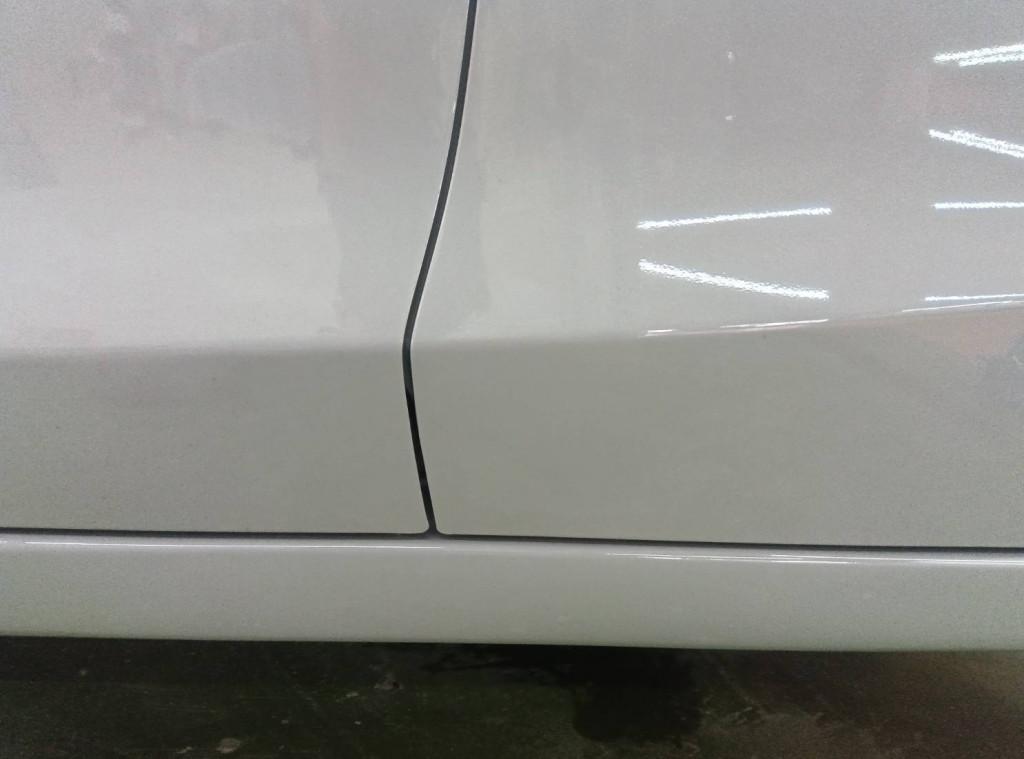  ＭＡＺＤＡ２ へこみ修理後