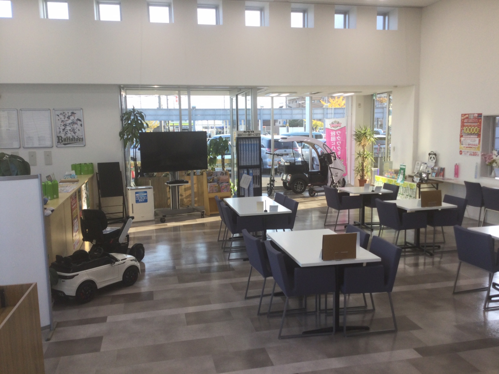 ピッカーズモーターハウス秋田店