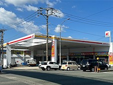 ピッカーズ久留米インター店外観