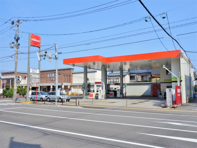 ピッカーズ八千代橋店外観