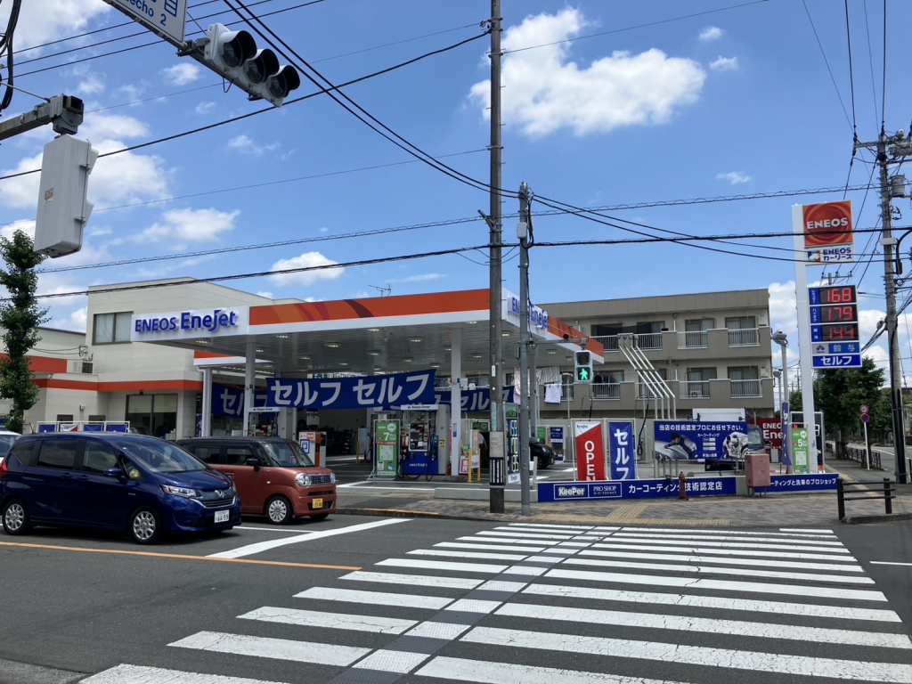 ピッカーズセルフ羽村ニュータウンSS店外観